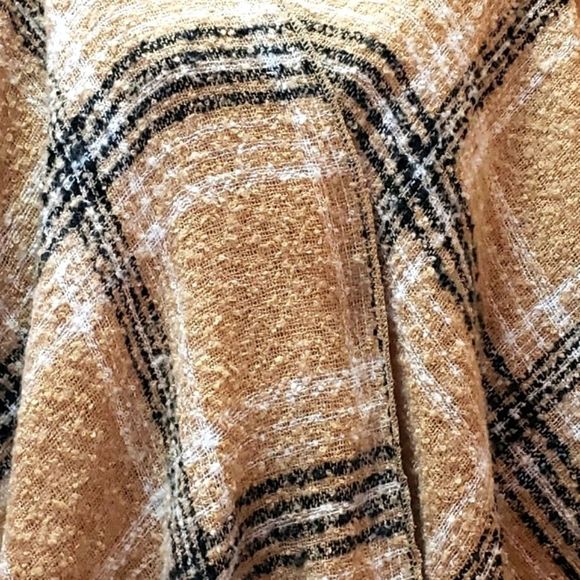 NWT 🤎 LA Express Tartan Shawl/Wrap/Poncho - Picture 6 of 6